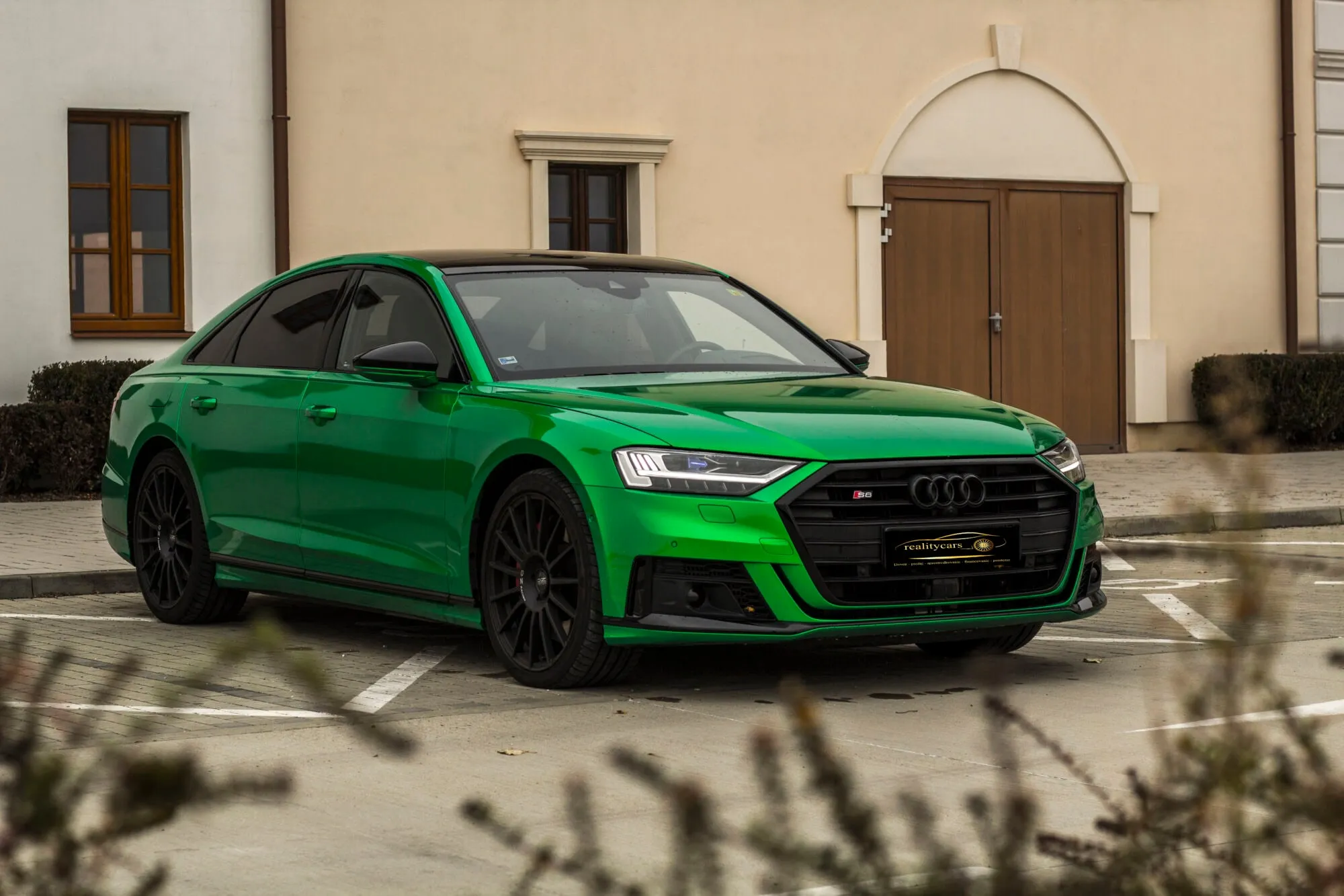 Audi S8